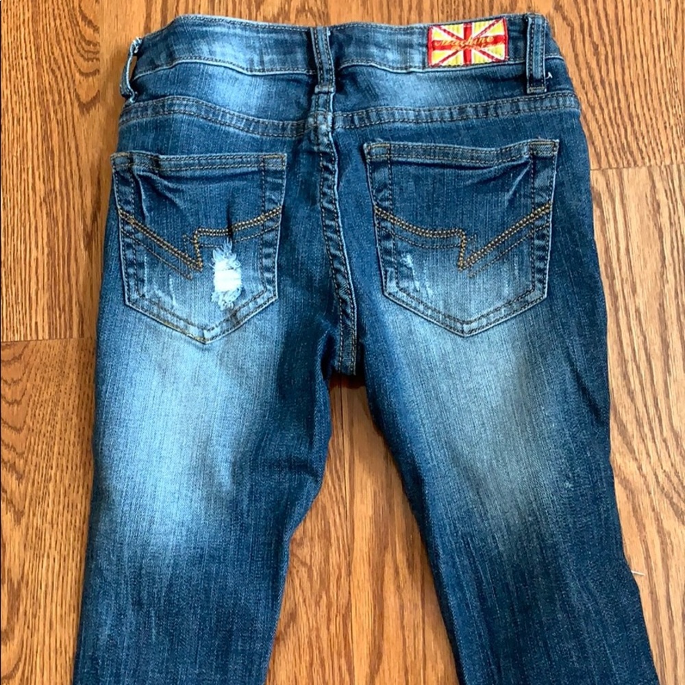 Women’s Ripped Jeans - Picture 6 of 7